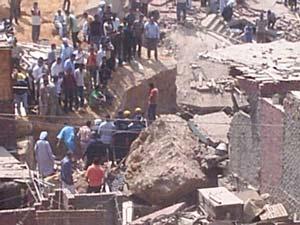 Une colline s'effondre sur un quartier pauvre du Caire 62049010