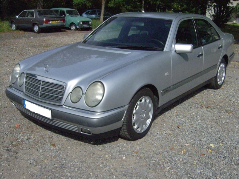 A vendre Mercedes classe E 300 TD W210 Img_0211