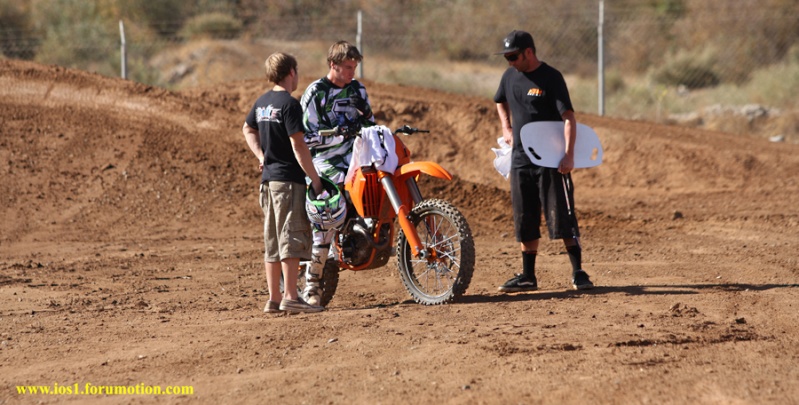 FIRST SHOTS OF TOMMY SEARLE PRACTICING SUPERCROSS!!! - Page 2 Cali3_39