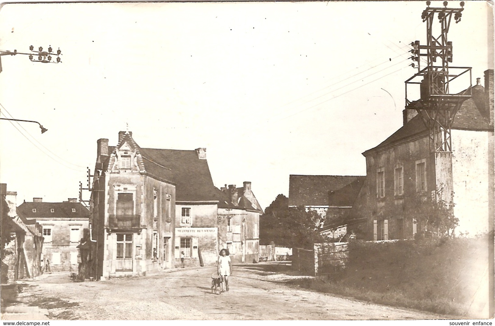 Les cafés décorés de la Bazouge de Chemeré 087_0011