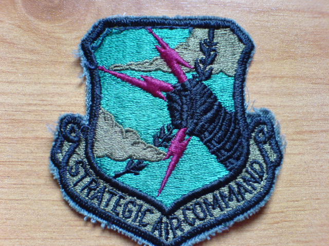 Picked up these USAF patches -can anyone ID them? Dsc01639