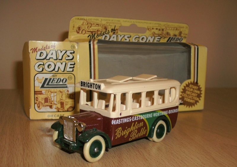 Little Single decker bus Lledom11