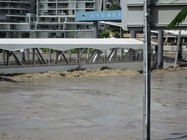 Live From The Brisbane 'HOLY SHIT IT'S COMING RIGHT FOR US' Flood Zone Img_0612