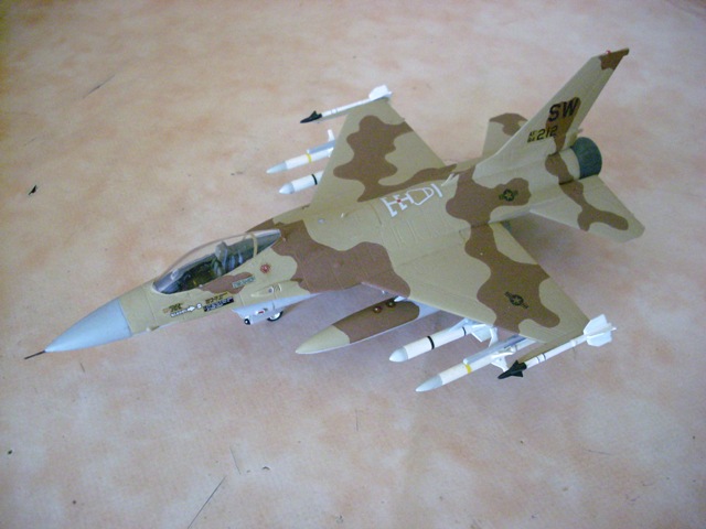 F 16 " sable" Dsci0022