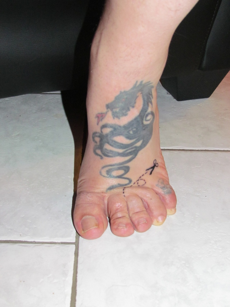 tatouage au pieds Img_5010