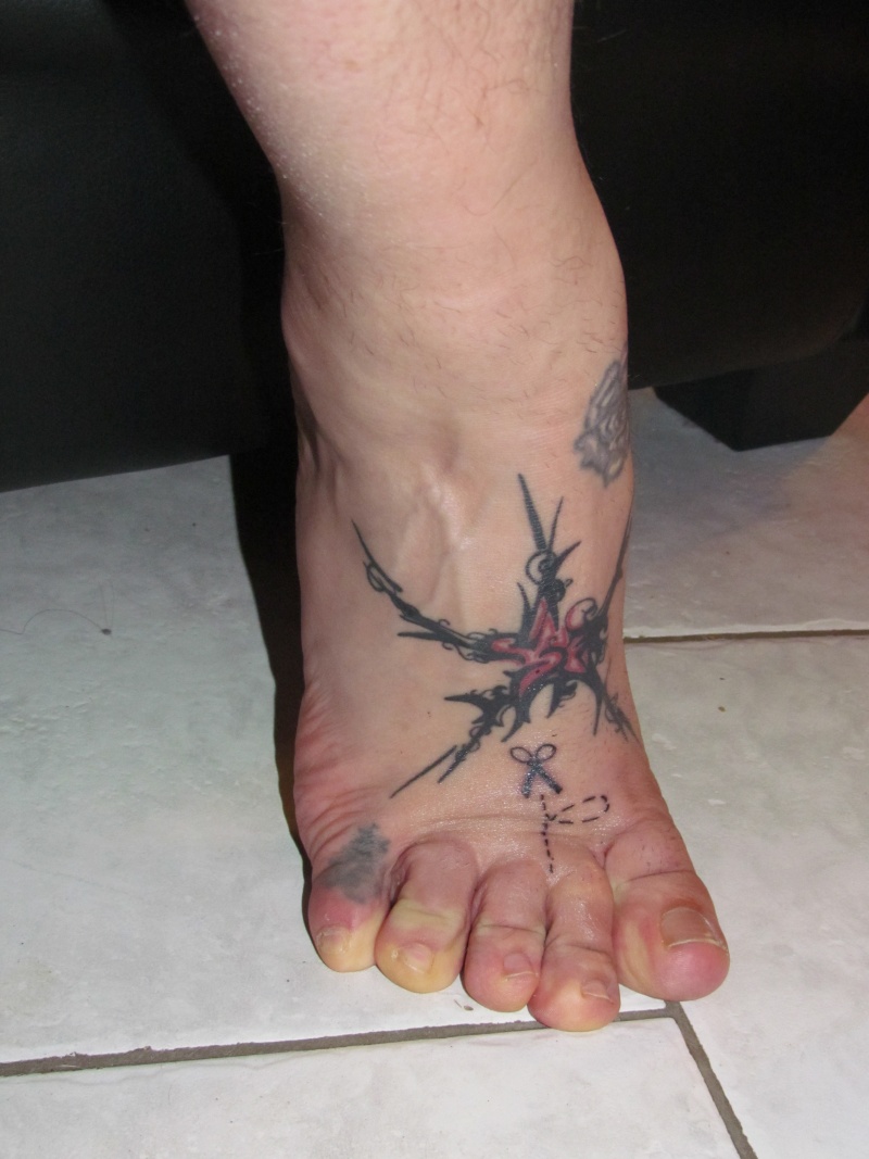 tatouage au pieds Img_5011