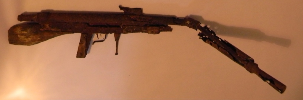 Le fusil-mitrailleur Chauchat et ses accessoires  Dscn8321