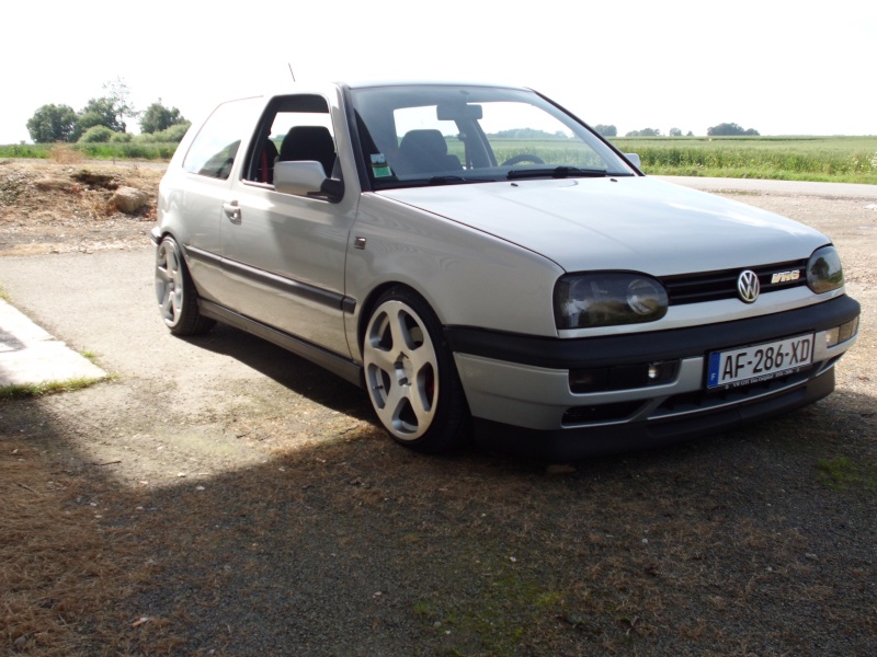 Golf 3 VR6-->
pneux monter sur les rotiform - Page 20 Cimg0612