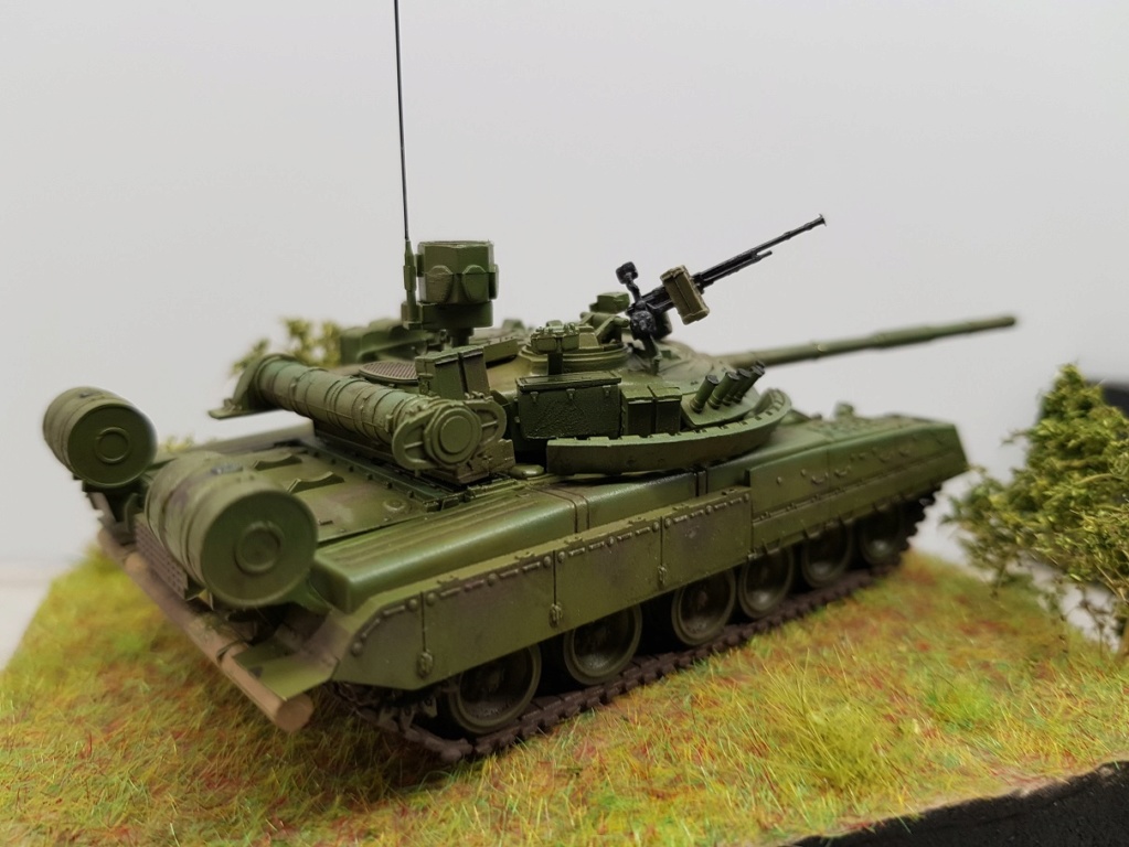 T-80 UM1 Modelcollect 2211