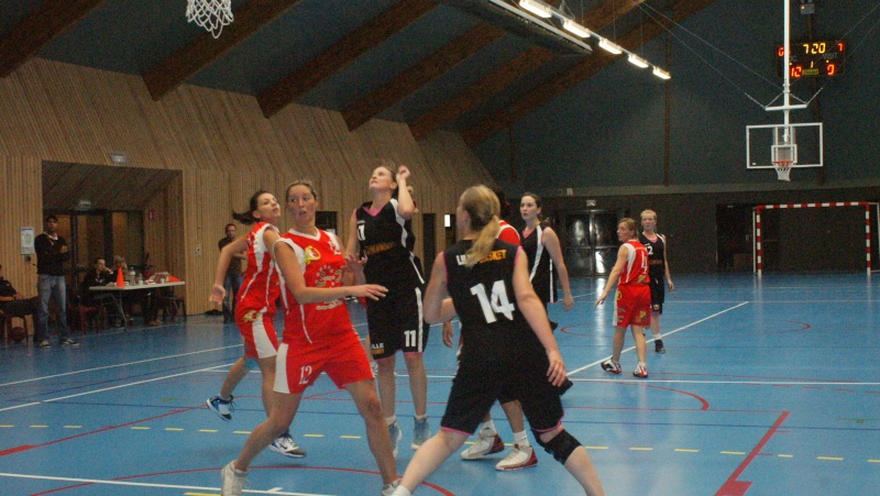 seniors fille B - lille match du 23-09-2012 Dsc04926