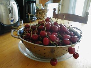 C'est le temps des cerises / L'été (Une croix le temps d'un thé) P6010010