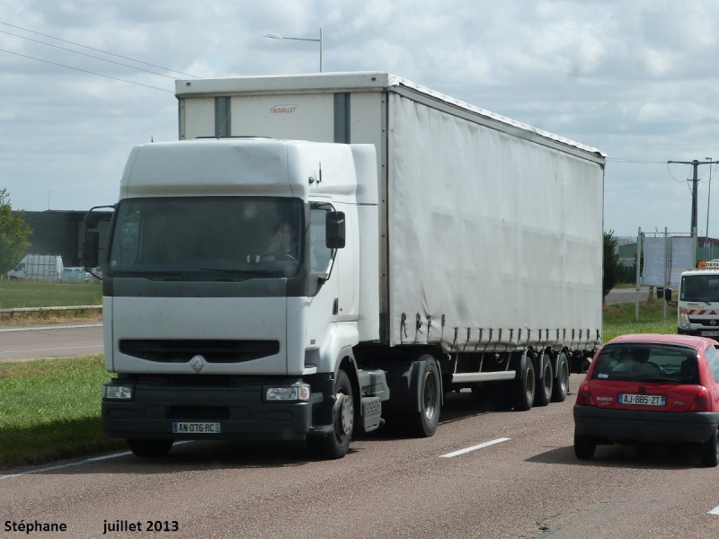 Renault Premium (F) tous les modèles - Page 11 P1140333