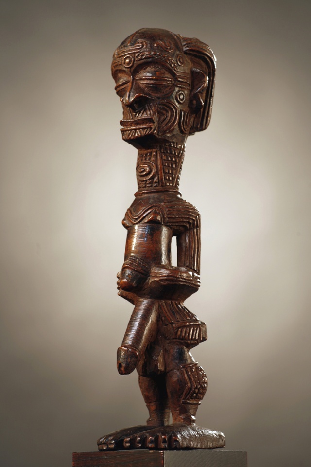 Bena Luluwa people, Male Priapic Figure, Bena Makuna, Southern Kasaï/Sankuru Region, Demba Area, Congo Bena_l10