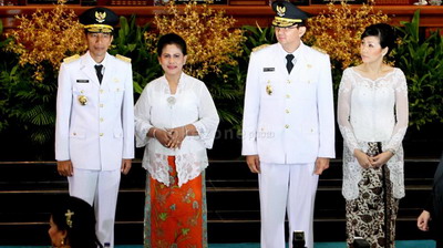 Pelantikan Jokowi, Istri Cantik Berkebaya Simpel Qtzw5r10