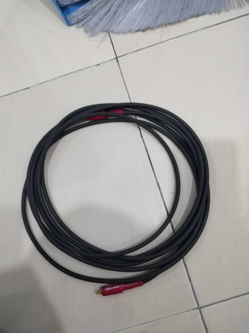 Subwoofer cable ( sold)  Img-2017