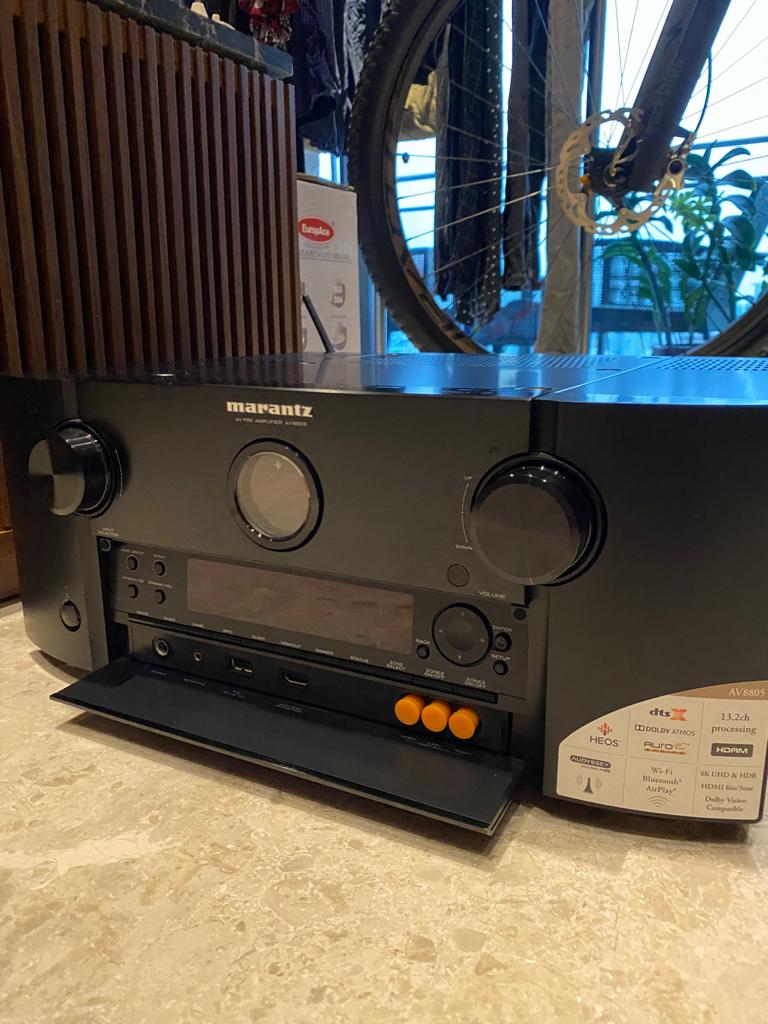 Marantz AV8805 sold Img-2030