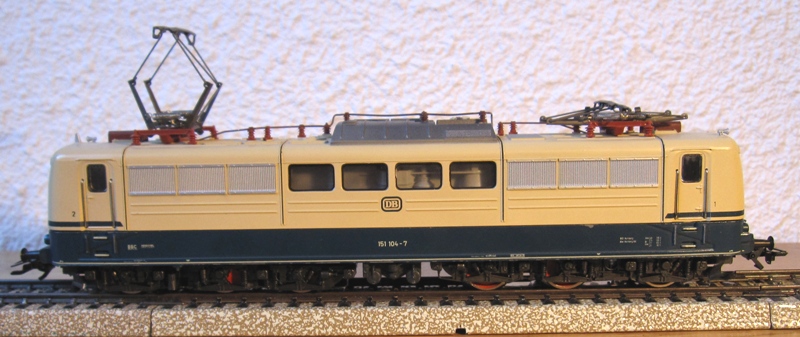 Voies Märklin anciennes et voie VB Trois rails - Page 17 Img_0019
