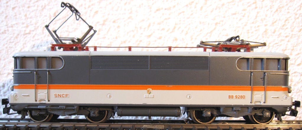Voies Märklin anciennes et voie VB Trois rails - Page 18 Img_0315