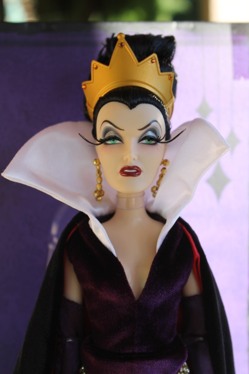 Disney Villains Designer Collection - Page 2 Img_7413