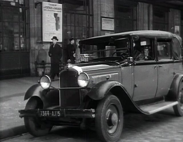AC4 1929 avec capotage arrière I2236110