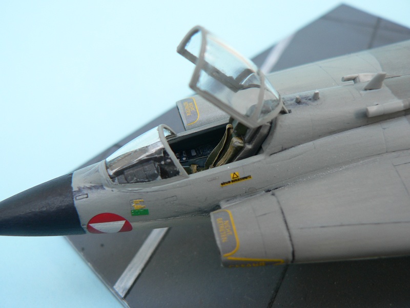 [Revell / Hasegawa] Saab J-35 S Draken 815
