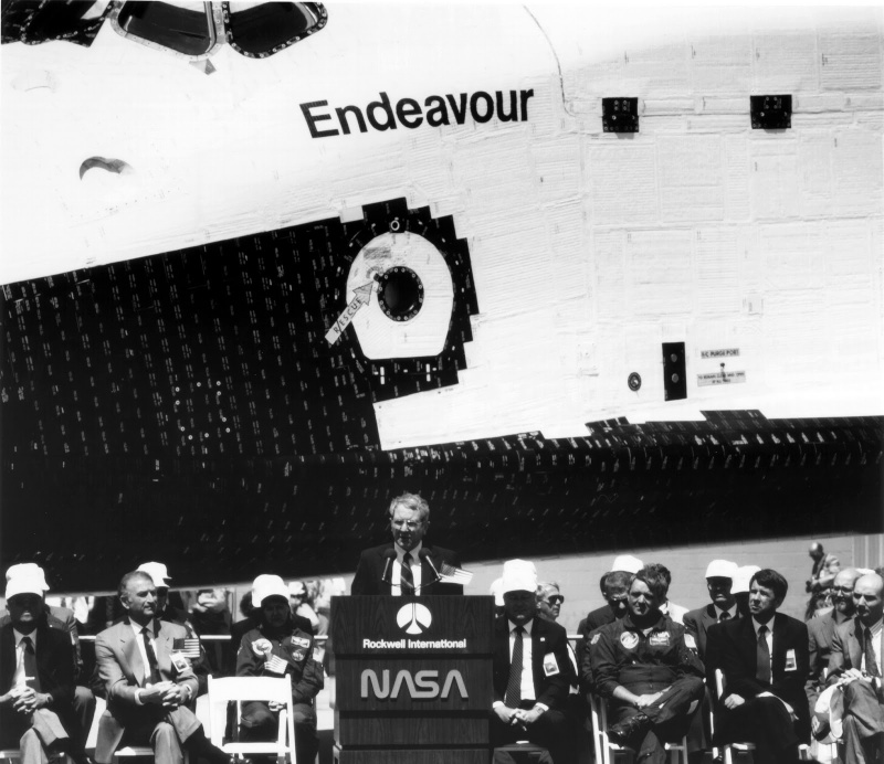 La navette spatiale Endeavour - Histoire - Photos, documents rares ou inédits ... Ov105_10