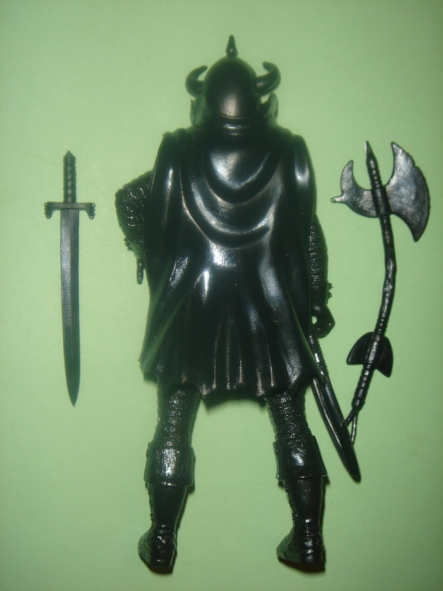 Does anyone else collect Knickerbocker's 1979 Lord of The Rings figures ? Dsc09415