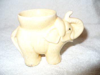 Elephant Egg Cup & Posy Vase Babyel10