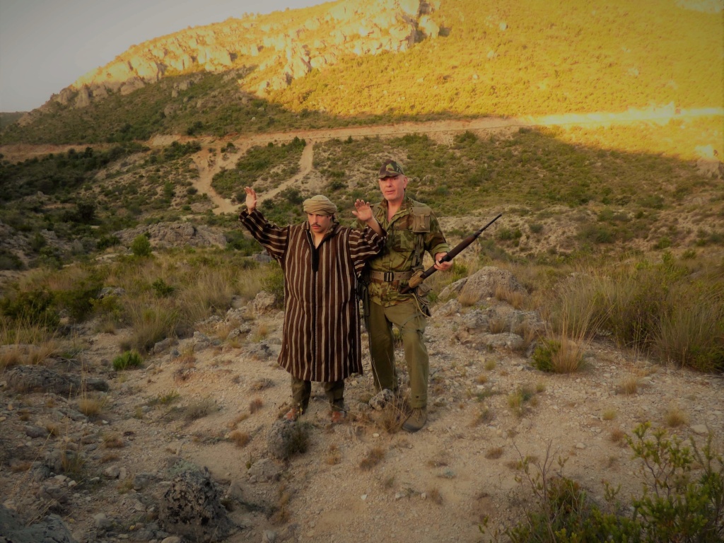 Sortie commando de chasse de la gendarmerie. Algerie . Recei103