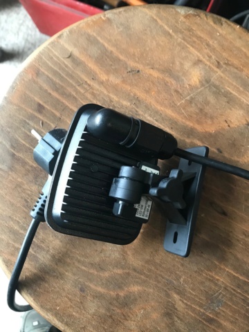 Premier bac Nano cube 30L Lampe10