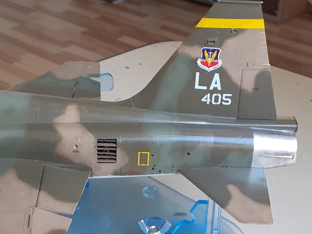 Northrop F-5E Tiger II : un tigre en Arizona [Kitty Hawk 1/32°] de Canard - Page 3 20202927