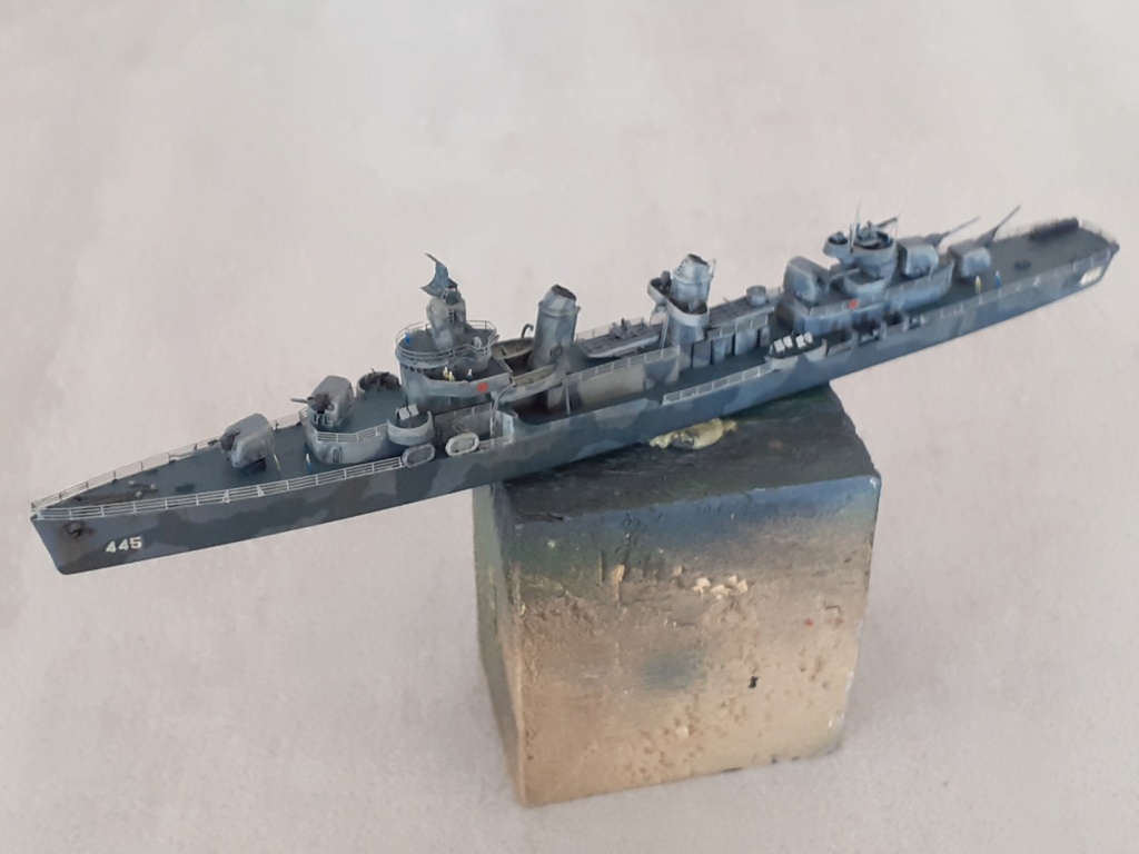 Premier rôle à Guadalcanal - USS Fletcher DD-445 (Tamiya 1/700) - Page 5 20202943