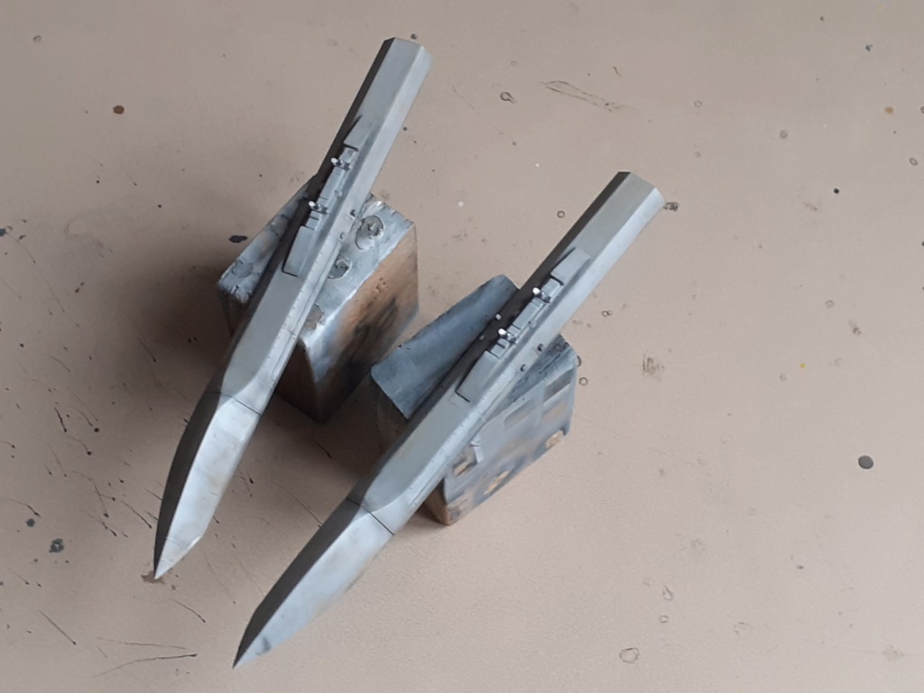 Grumman F-14A Tomcat : chapeau haut de forme & griffes d'acier [Tamiya 1/32°] de Canard - Page 12 20203929