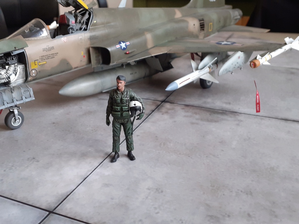 Un tigre en Arizona(F-5E Tiger II Kitty Hawk(1/32) 20204427