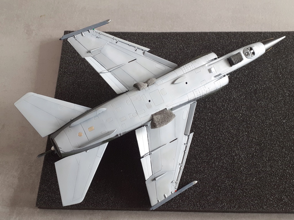 Mirage F1 CR : Opération Serval [Italeri 1/48°] de Canard - Page 5 20211090