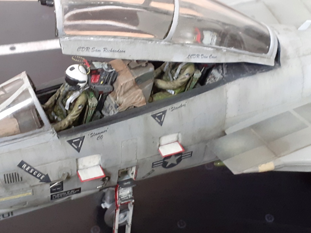 Grumman F-14A Tomcat : chapeau haut de forme & griffes d'acier [Tamiya 1/32°] de Canard - Page 15 20211172