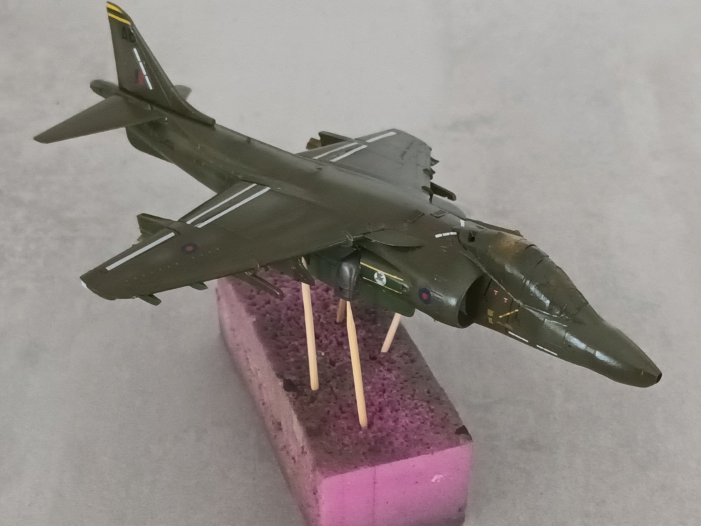 Jump Jet ! (Harrier GR.5 - Revell - 1/72) - Page 2 20221062