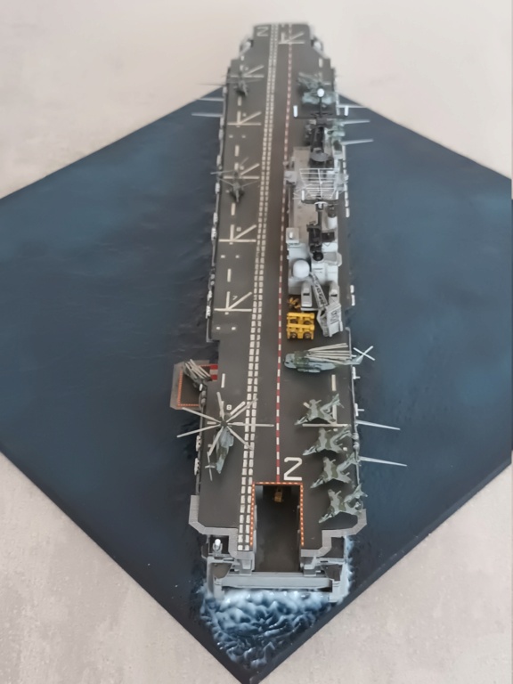PH USS Saipan [Dragon 1/700°] de Canard - Page 3 20230267