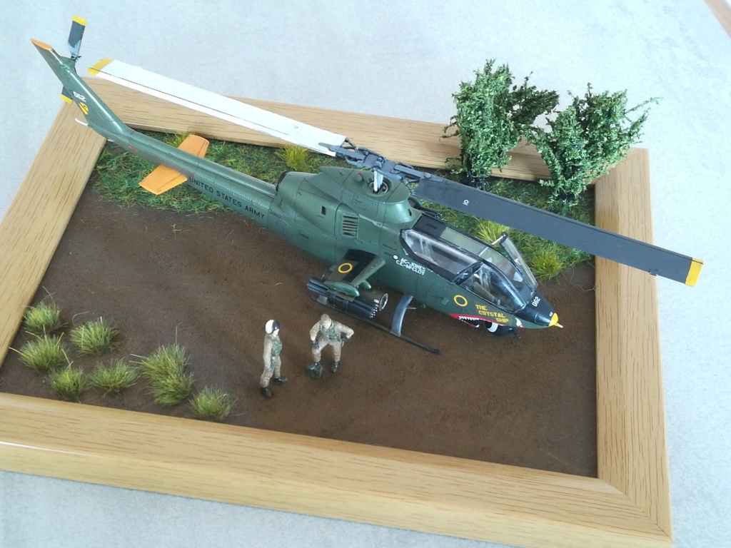 « The Crystal Ship » - Bell AH-1 G Cobra (Revell 1/72) - Page 5 Img_3970