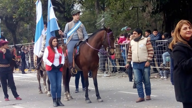 Fotos del desfile Tucumán 2018 85e32610
