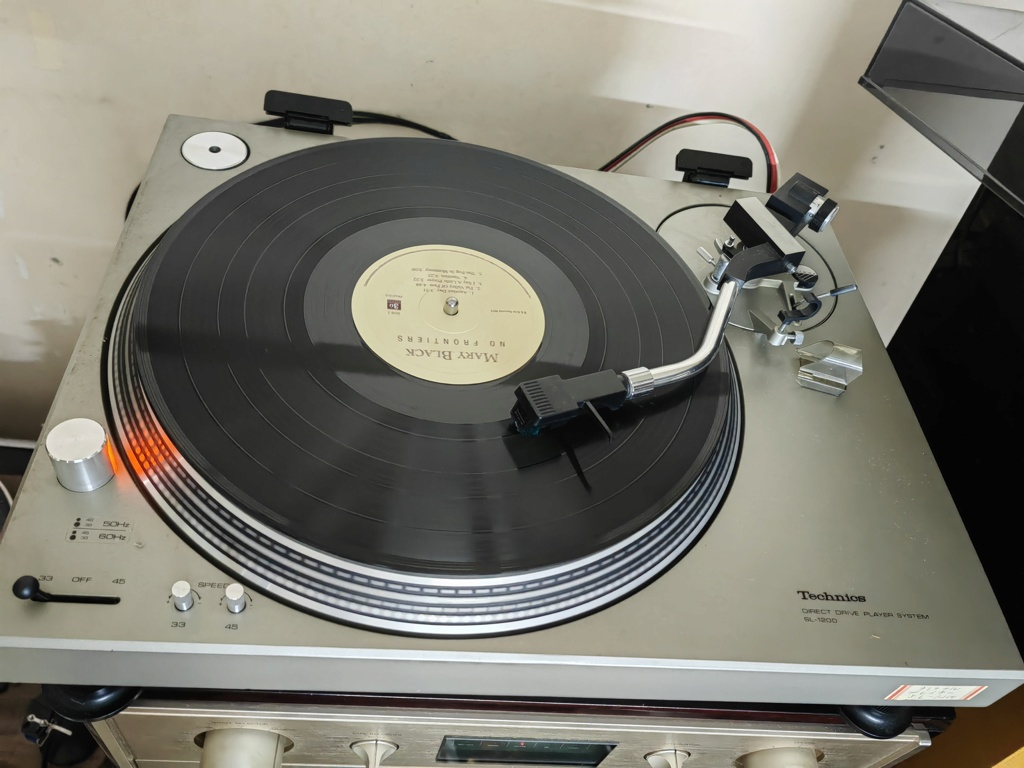 Technics Sl1200 mk1 Img_2064