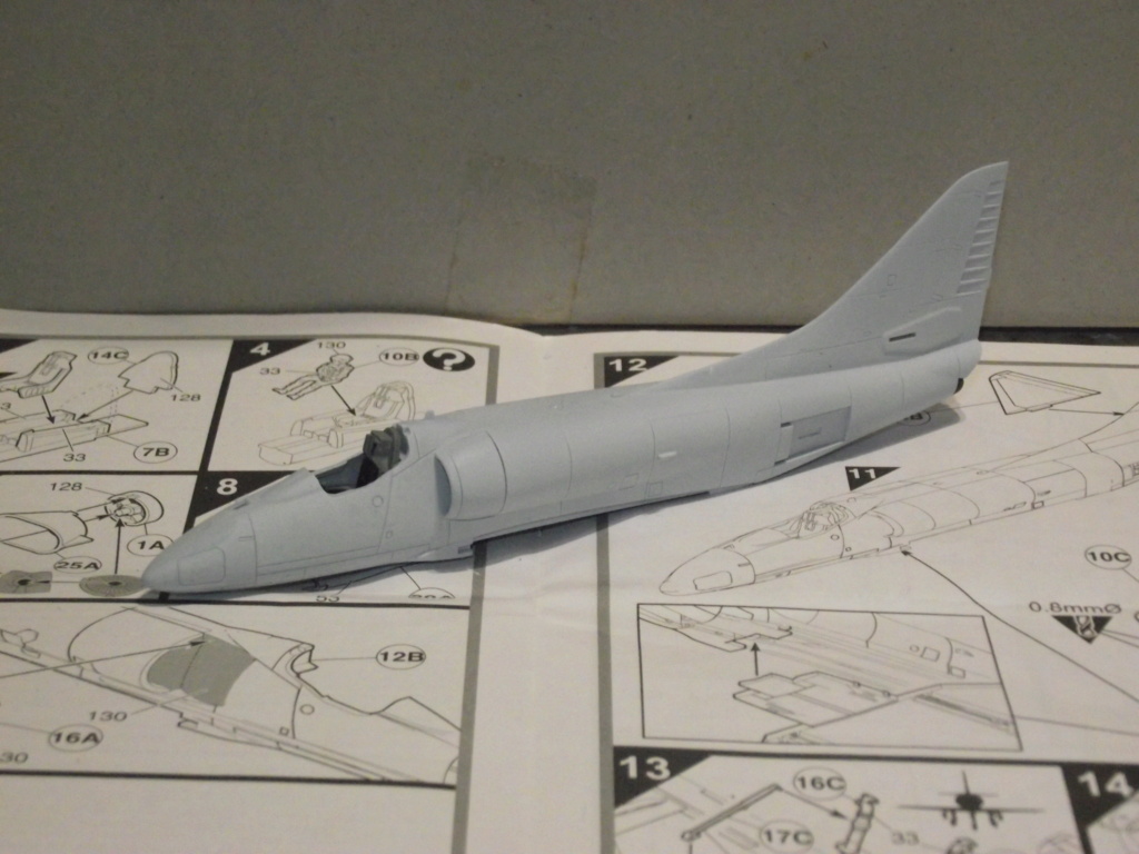 A4 Skyhawk, 1/72. Airfix Dscf2011