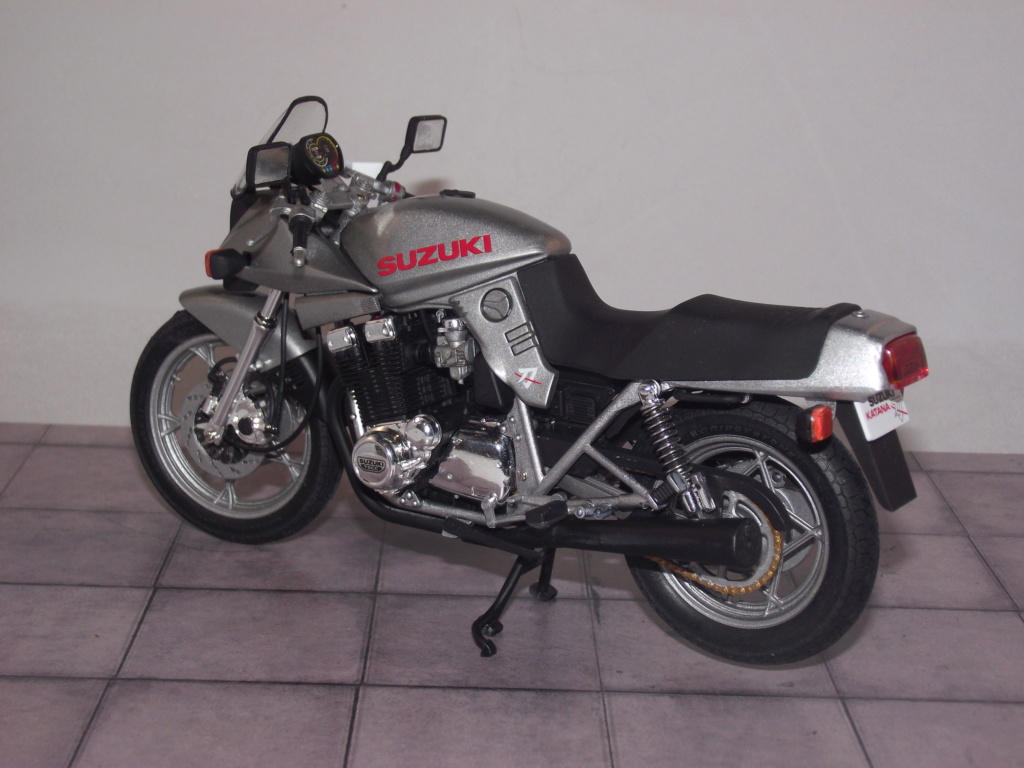 Suzuki GSX1100S Katana, Tamiya 1/12 E_410