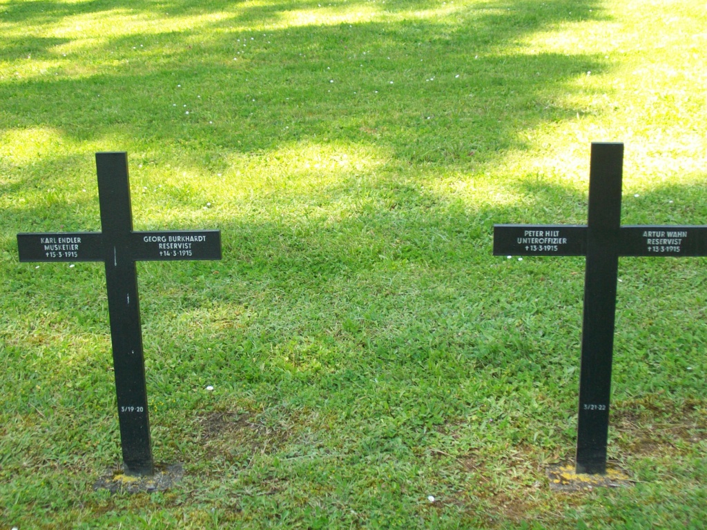 *Reportage photos : le cimetière Allemand de VIÉVILLE-SOUS-LES-CÔTES. 124_3320