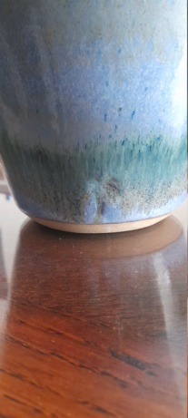 Vase rouleau céramique vert  marque au talon palmier en creux - Charles Chivilo 20230411
