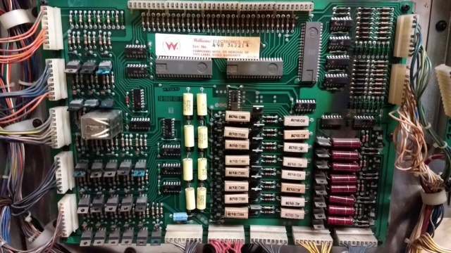 Dépannage d'une carte Williams System 4 (Flash) Img_2083