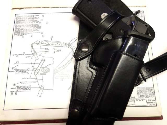 SHOULDER HOLSTER M7  by SLYE Dscf0144