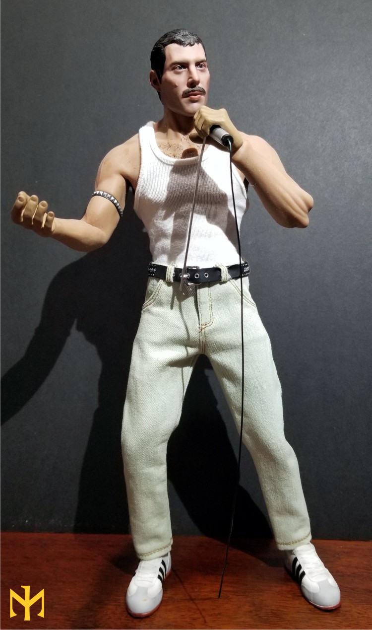 Queen - Win C Freddie Mercury Custom (updated with Part III: body upgrade) Fred0210