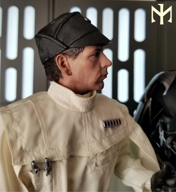 RogueOne - STAR WARS Hot Toys Director Krennic (updated with Deleted Scenes) Htdkr018