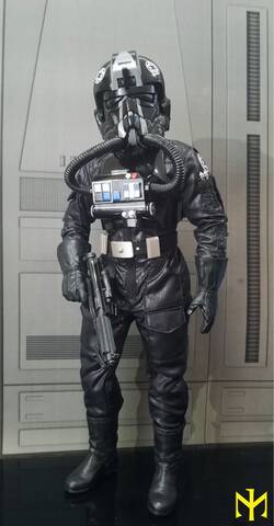 STAR WARS Sideshow s second Imperial TIE Fighter Pilot review and